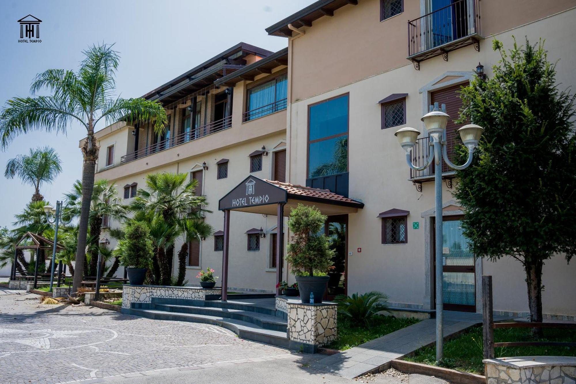 Hotel Tempio Lago Patria Kültér fotó