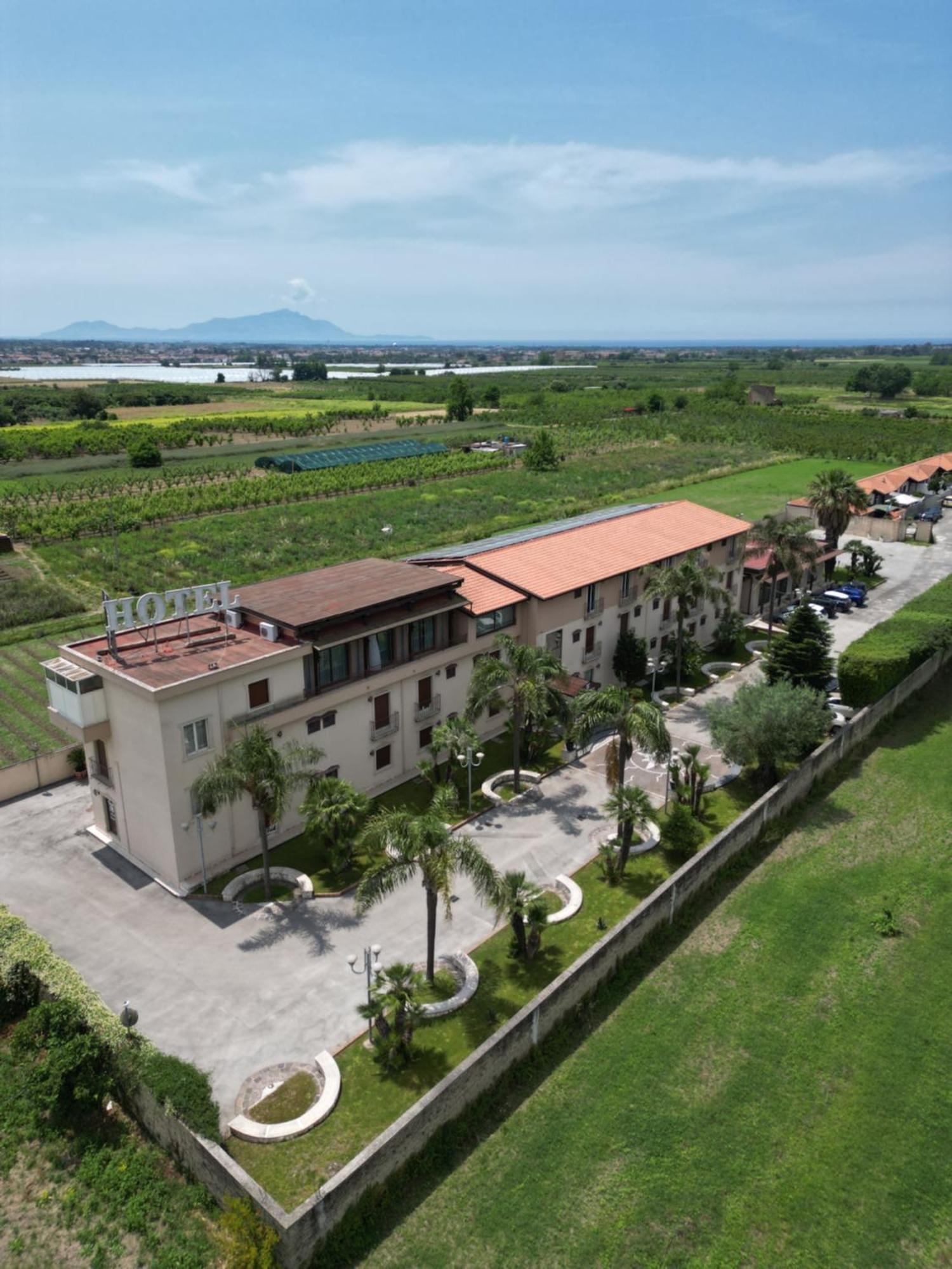 Hotel Tempio Lago Patria Kültér fotó
