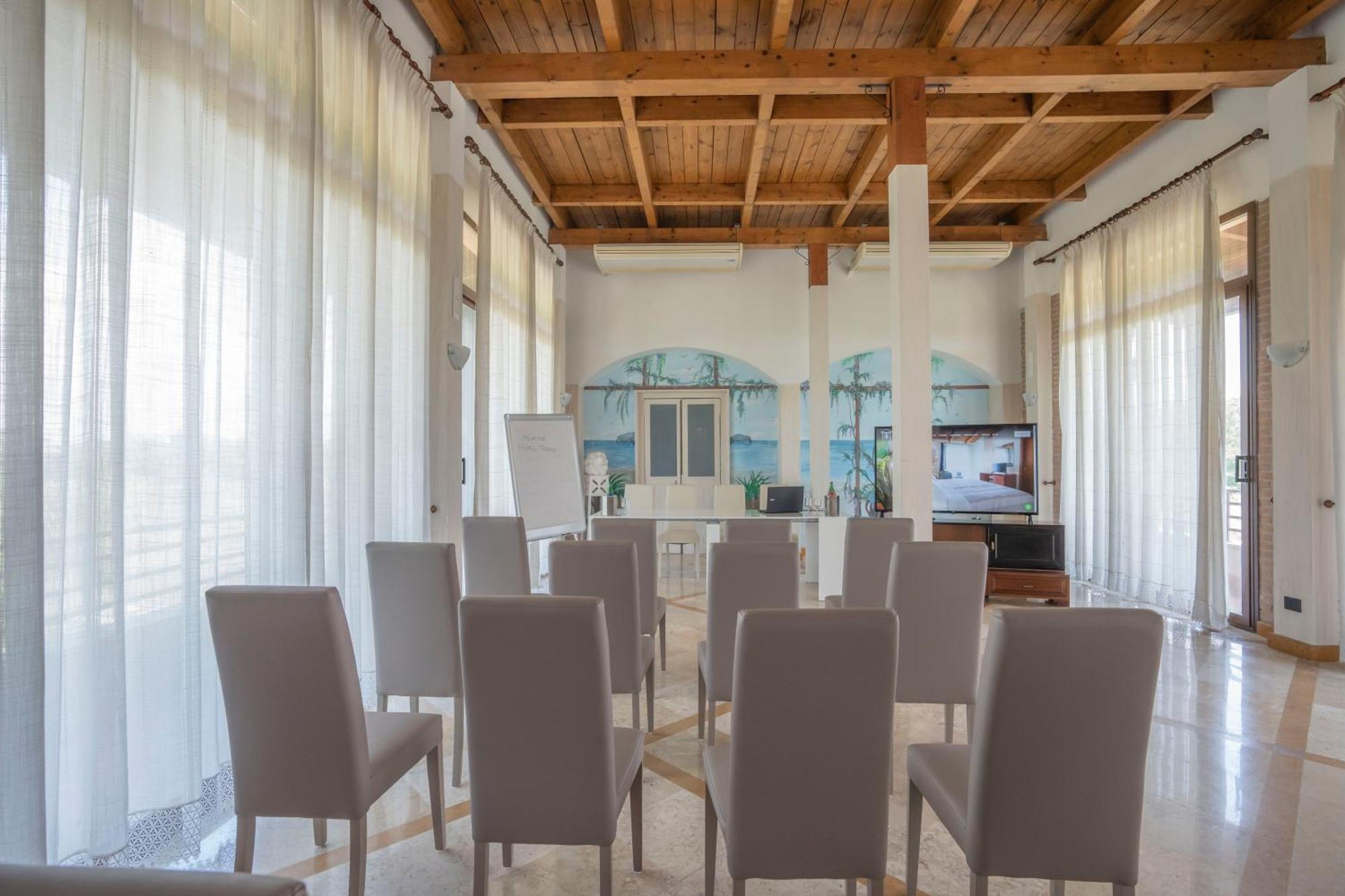 Hotel Tempio Lago Patria Kültér fotó